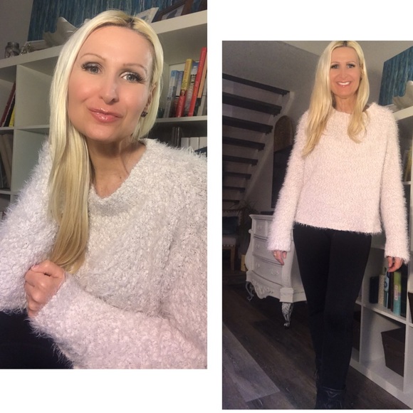 🤩Beautiful Luxe Soft Sweater 🌟 - Picture 2 of 4